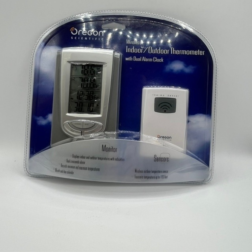 Oregon Scientific RAR188S Wireless Indoor Outdoor Thermometer Dual Alarm Clock